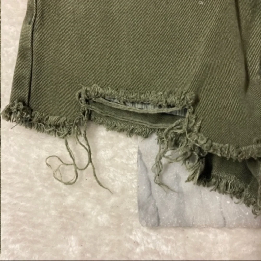 Brandy Melville Denim Cut Off Shorts Size 26 Olive Green Distressed Fringe - Picture 12 of 14